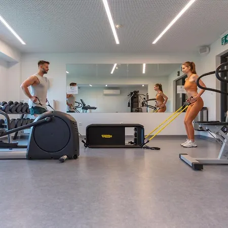 Villa Apartman شقة Balatonszárszó