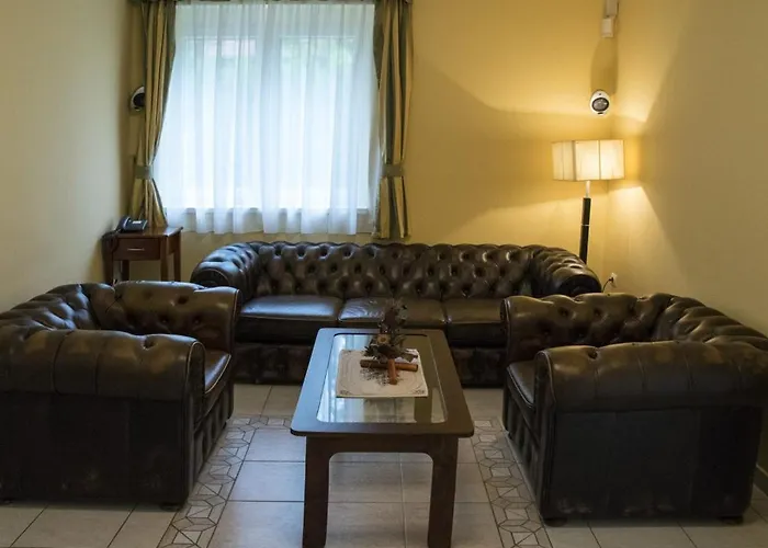 Villa Apartman * Balatonszárszó